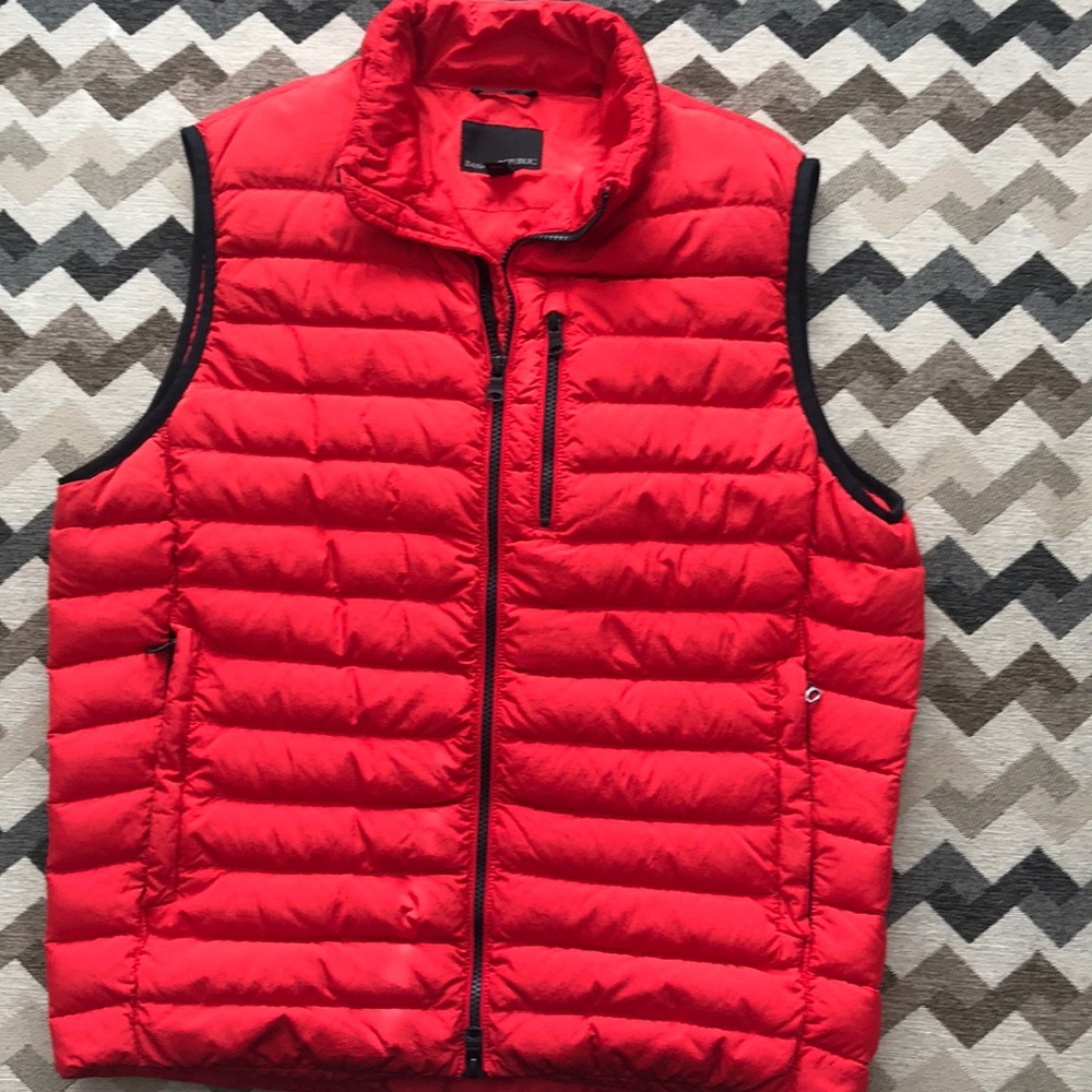 Banana Republic red vest size medium.